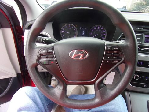 Used 2016 Hyundai Sonata SE image 21