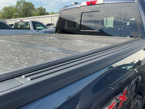 Used 2022 Ford F150 Lariat image 9