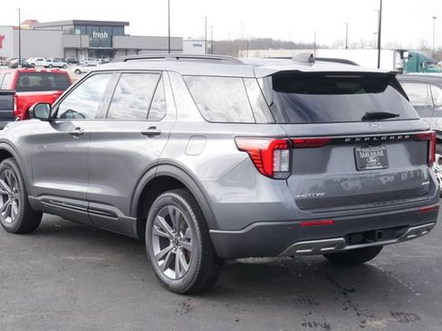 New 2026 Ford Explorer Active w/ Active Comfort Package image 10