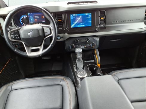 Used 2022 Ford Bronco Badlands w/ Sasquatch Package image 13