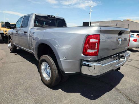Used 2024 RAM 3500 Tradesman w/ Chrome Appearance Group AWD/4WD image 5
