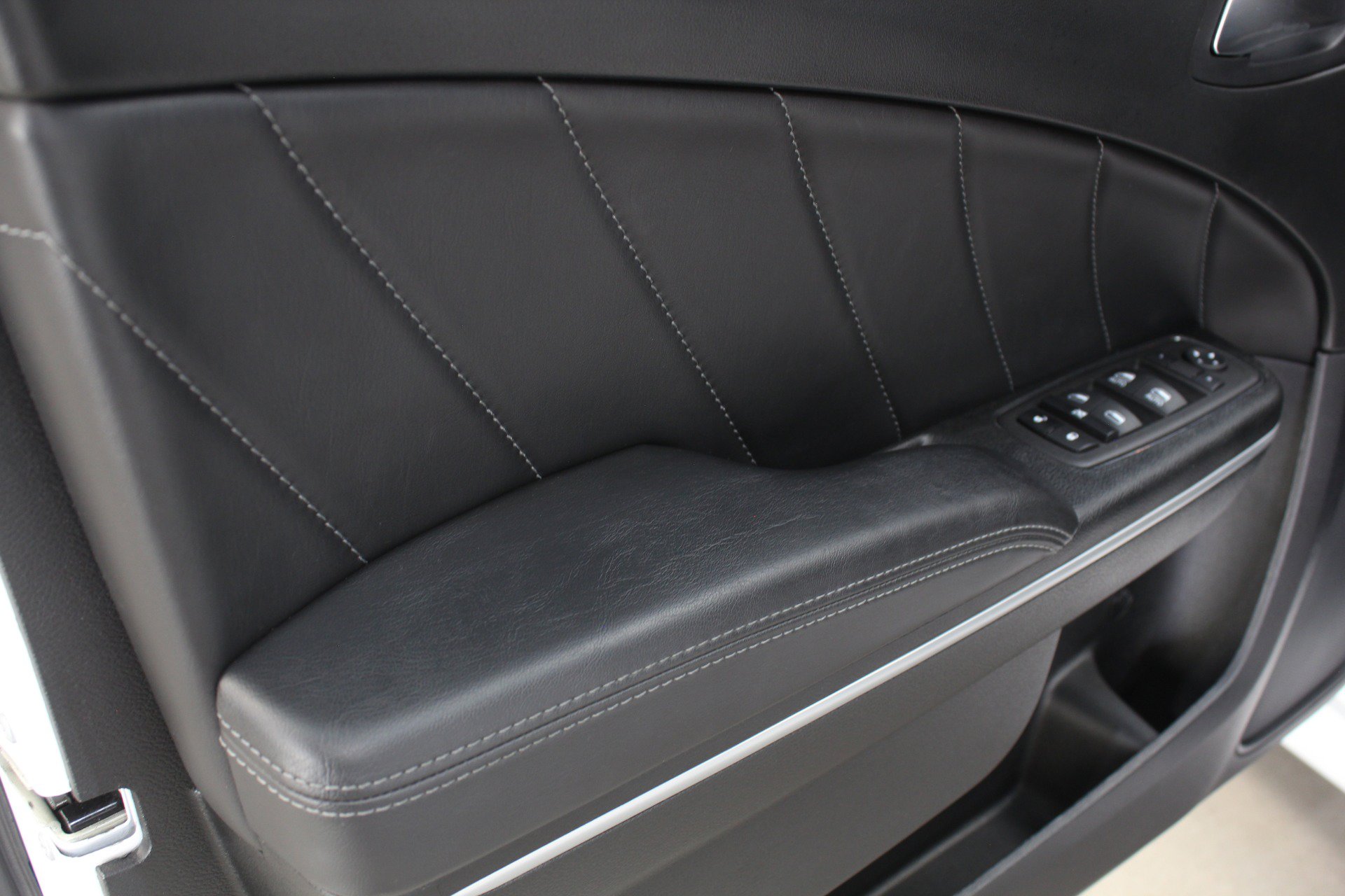 Used 2023 Dodge Charger Scat Pack RWD image 39