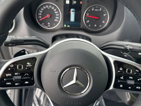 Used 2023 Mercedes-Benz Sprinter 3500 image 35
