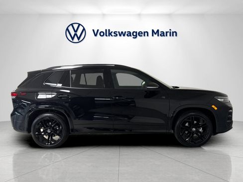 New 2026 Volkswagen Tiguan SE R-Line image 6