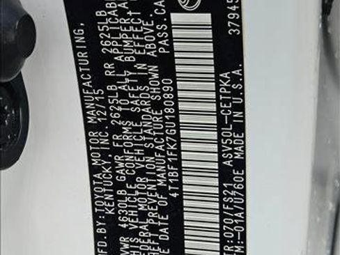 Used 2016 Toyota Camry SE image 15