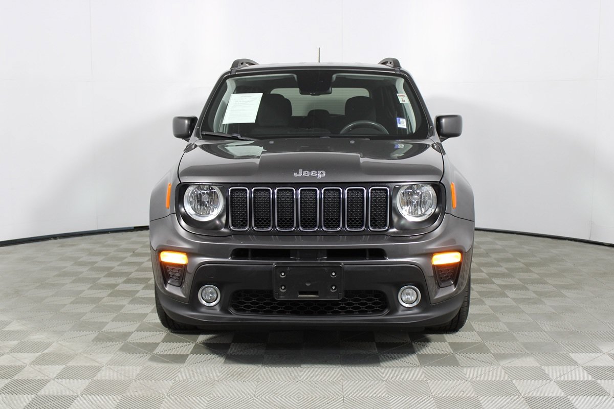 Used 2019 Jeep Renegade Latitude w/ Popular Equipment Group FWD image 18