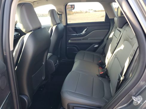 New 2026 Lincoln Corsair Premiere image 25