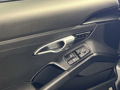 Used 2017 Porsche 718 Cayman image 15