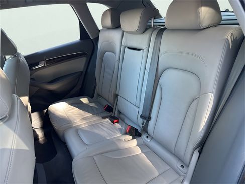 Used 2016 Audi Q5 2.0T Premium image 51