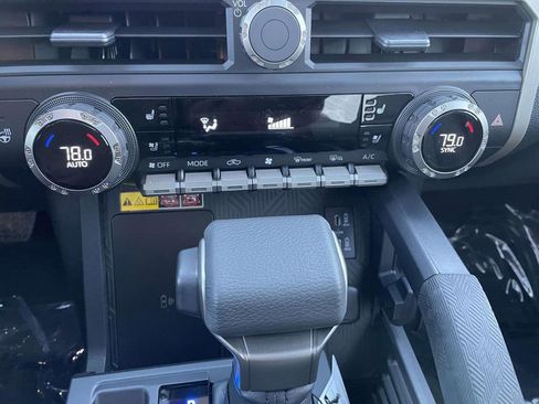 New 2026 Toyota Tacoma Limited AWD/4WD image 41