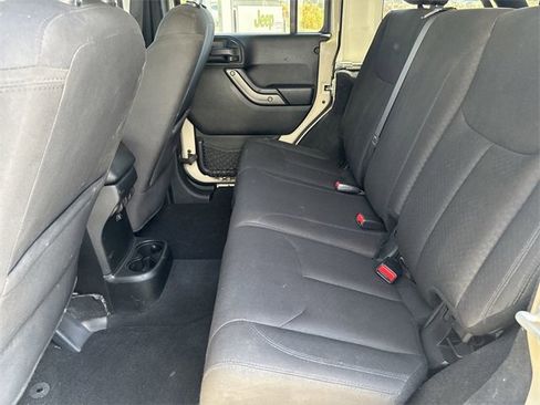 Used 2018 Jeep Wrangler Unlimited Sport S image 16