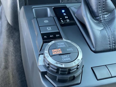 Used 2025 Toyota Tacoma TRD Off-Road w/ TRD Off Road Upgrade Package image 18