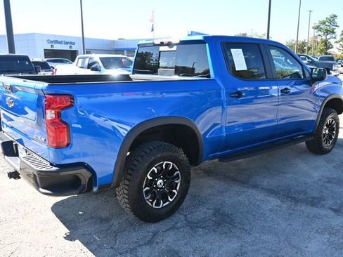 Used 2023 Chevrolet Silverado 1500 ZR2 w/ Technology Package image 5