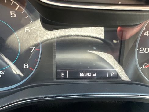 Used 2017 Chevrolet Cruze LS image 21