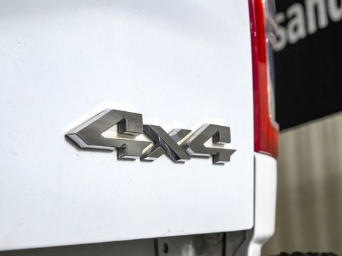 Used 2022 RAM 2500 Tradesman w/ Chrome Appearance Group image 44