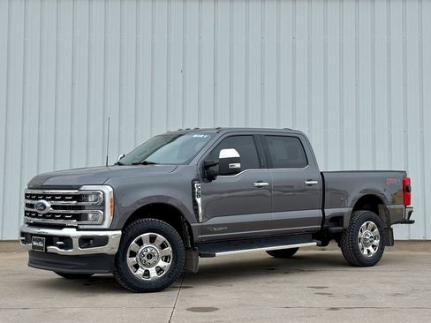 Certified 2023 Ford F350 Lariat w/ Chrome Package image 2