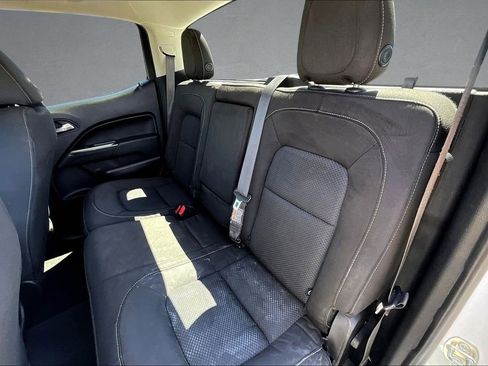 Used 2020 Chevrolet Colorado LT RWD image 23
