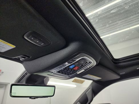 Used 2025 RAM 1500 Limited image 13