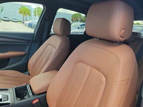 Used 2021 Audi Q5 2.0T Premium AWD/4WD image 16