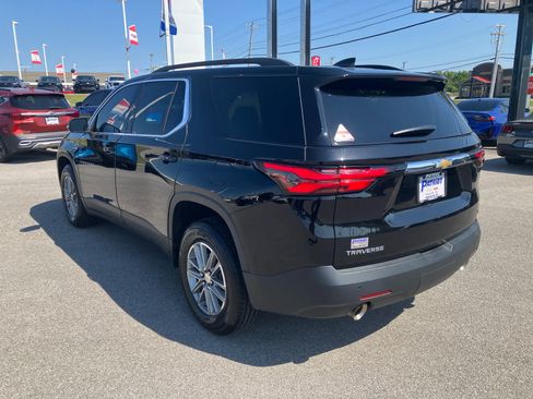 Used 2022 Chevrolet Traverse LT FWD image 5