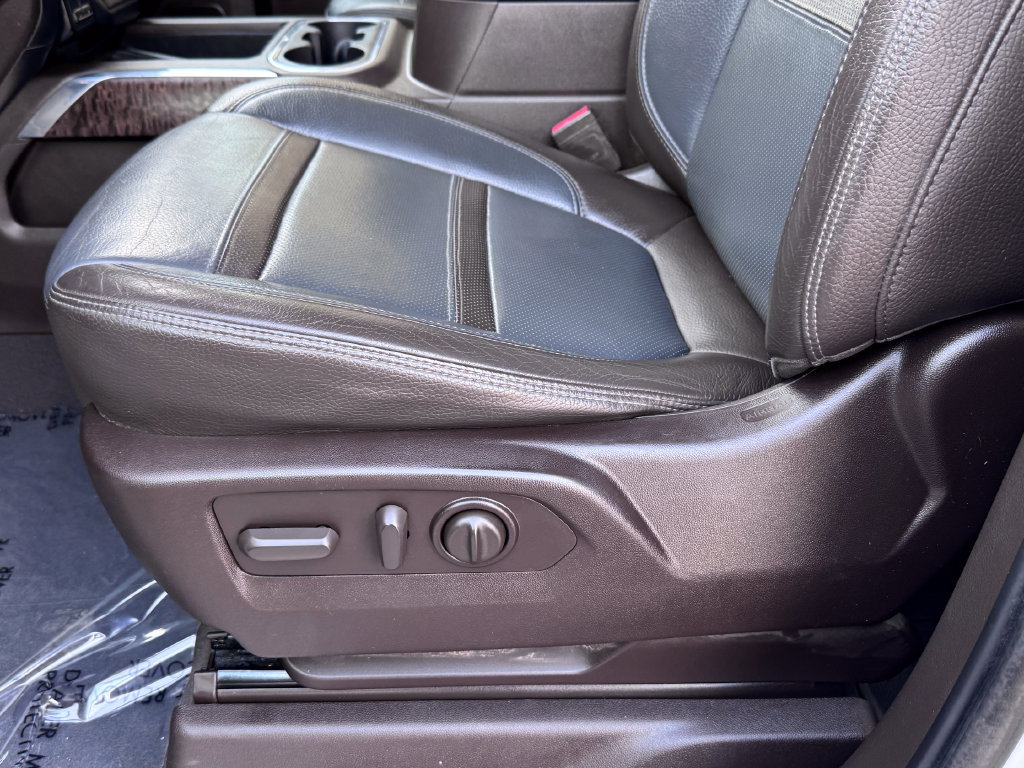 Used 2021 GMC Sierra 2500 Denali AWD/4WD image 23