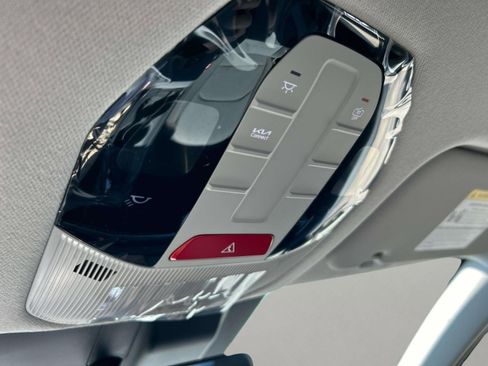 New 2025 Kia K4 LXS image 29