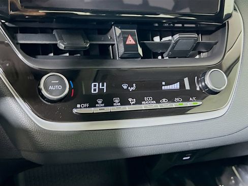 Certified 2025 Toyota Corolla LE FWD image 15