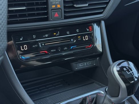 New 2025 Volkswagen Jetta GLI Autobahn image 34