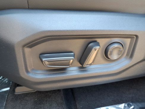 New 2026 Toyota Tundra SR5 AWD/4WD image 10