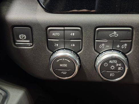 New 2026 GMC Sierra 1500 Elevation image 35