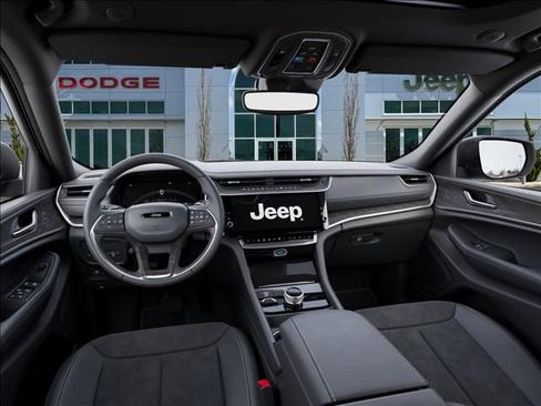 New 2026 Jeep Grand Cherokee Altitude AWD/4WD image 14