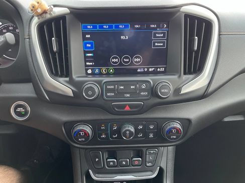Used 2018 GMC Terrain SLE w/ Driver Convenience Package FWD image 10