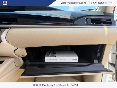 Used 2013 Lexus ES 350 w/ Luxury Pkg FWD image 21