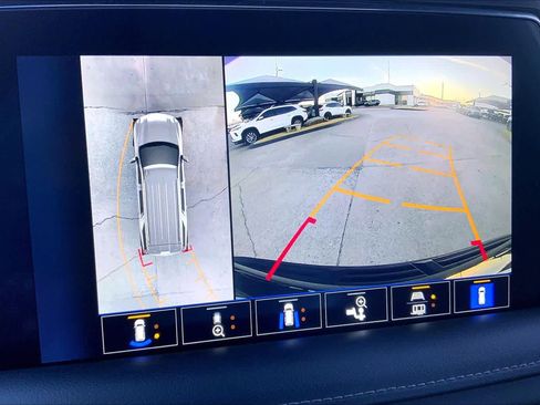 Used 2022 Chevrolet Tahoe LT w/ Luxury Package image 23