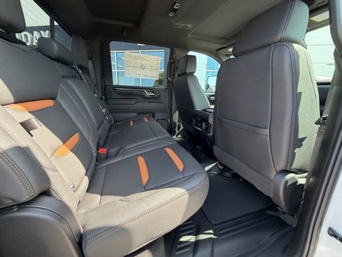 New 2026 GMC Sierra 2500 AT4 w/ AT4 Premium Plus Package AWD/4WD image 31