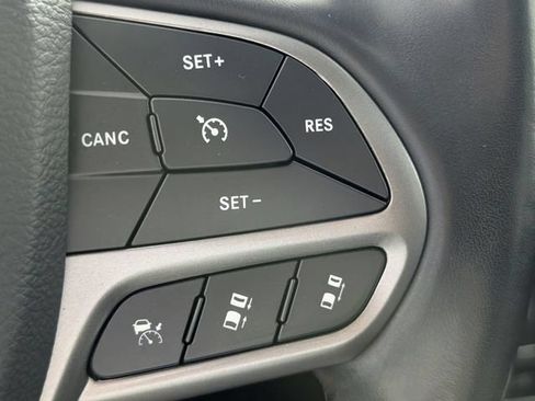 Certified 2021 Jeep Cherokee Limited AWD/4WD image 17