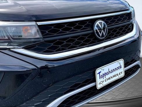 Used 2024 Volkswagen Taos SE FWD image 29