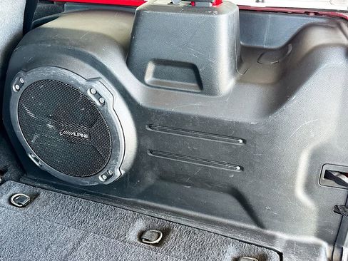 Used 2022 Jeep Wrangler Unlimited Sahara w/ Cold Weather Group AWD/4WD image 31