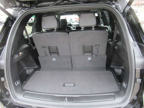 New 2025 Jeep Grand Cherokee L Altitude image 5