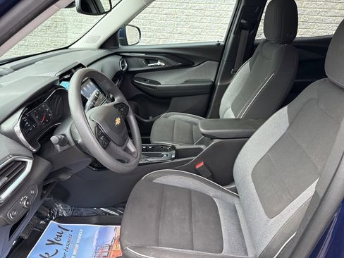 Used 2023 Chevrolet TrailBlazer LT w/ Convenience Package image 18