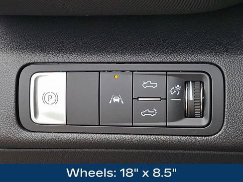 Used 2026 Chevrolet Silverado EV Trail Boss AWD/4WD image 9