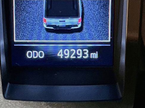 Used 2023 Toyota Tacoma TRD Off-Road image 12