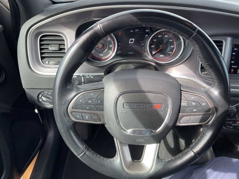Used 2022 Dodge Charger SXT w/ Leather Interior Group RWD image 11