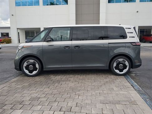 New 2025 Volkswagen ID. Buzz Pro S Plus image 6