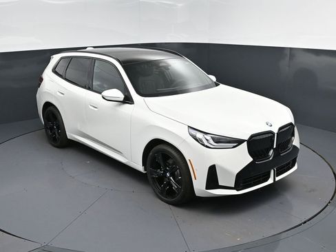 New 2026 BMW X3 xDrive30 w/ Premium Package image 1