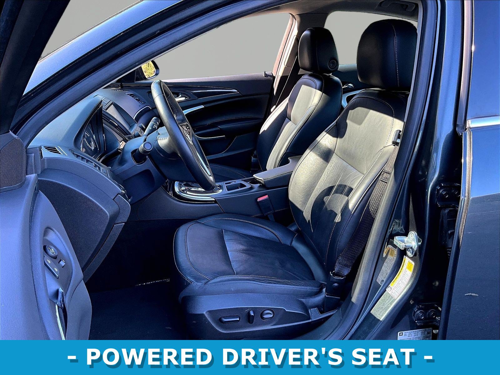 Used 2017 Buick Regal Sport Touring FWD image 21