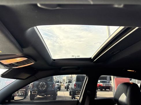 Used 2015 Dodge Charger R/T w/ Plus Group image 9