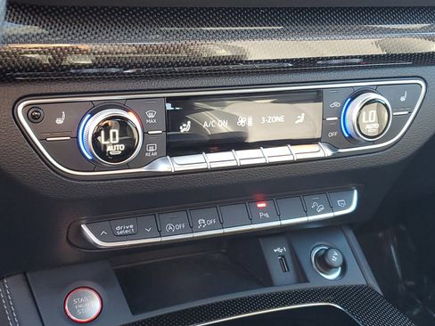 Used 2022 Audi SQ5 Premium Plus w/ Premium Plus Package image 24