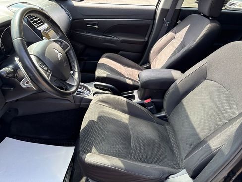 Used 2015 Mitsubishi Outlander Sport SE AWD/4WD image 9