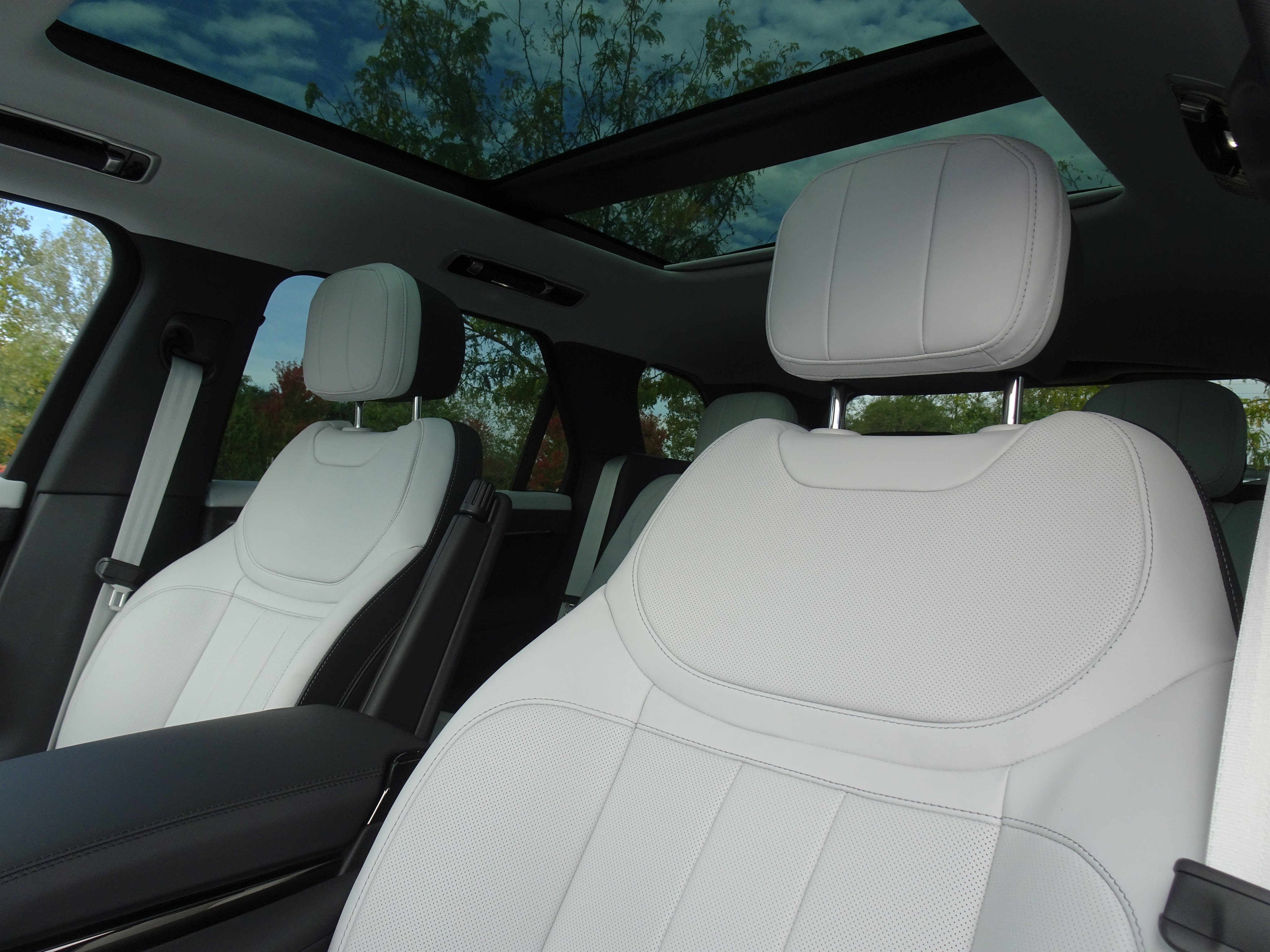 New 2027 Land Rover Range Rover Sport Battersea AWD/4WD image 14
